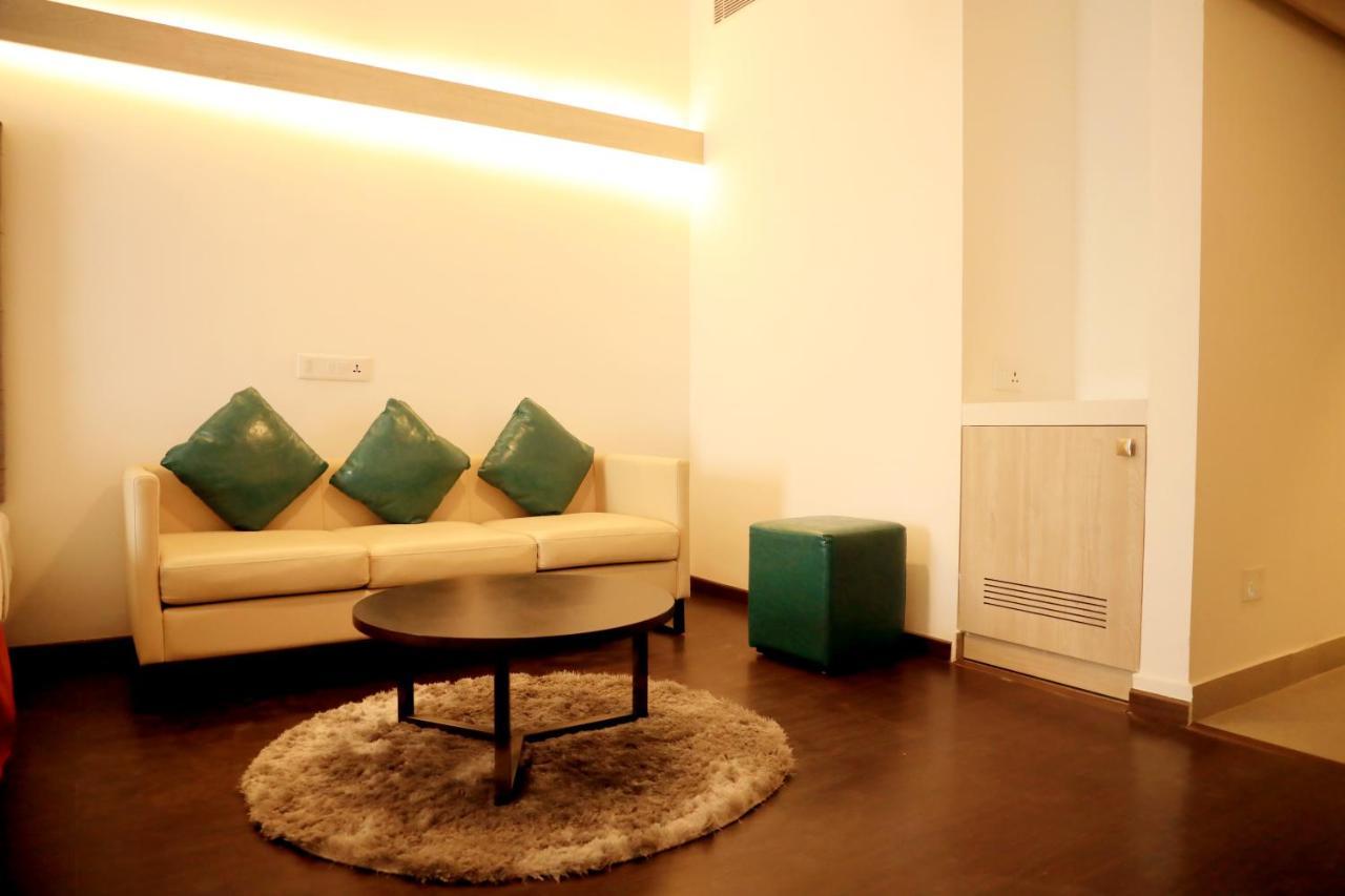 Hotel Deccan Serai Grande, Gachibowli, Hyderabad Bagian luar foto