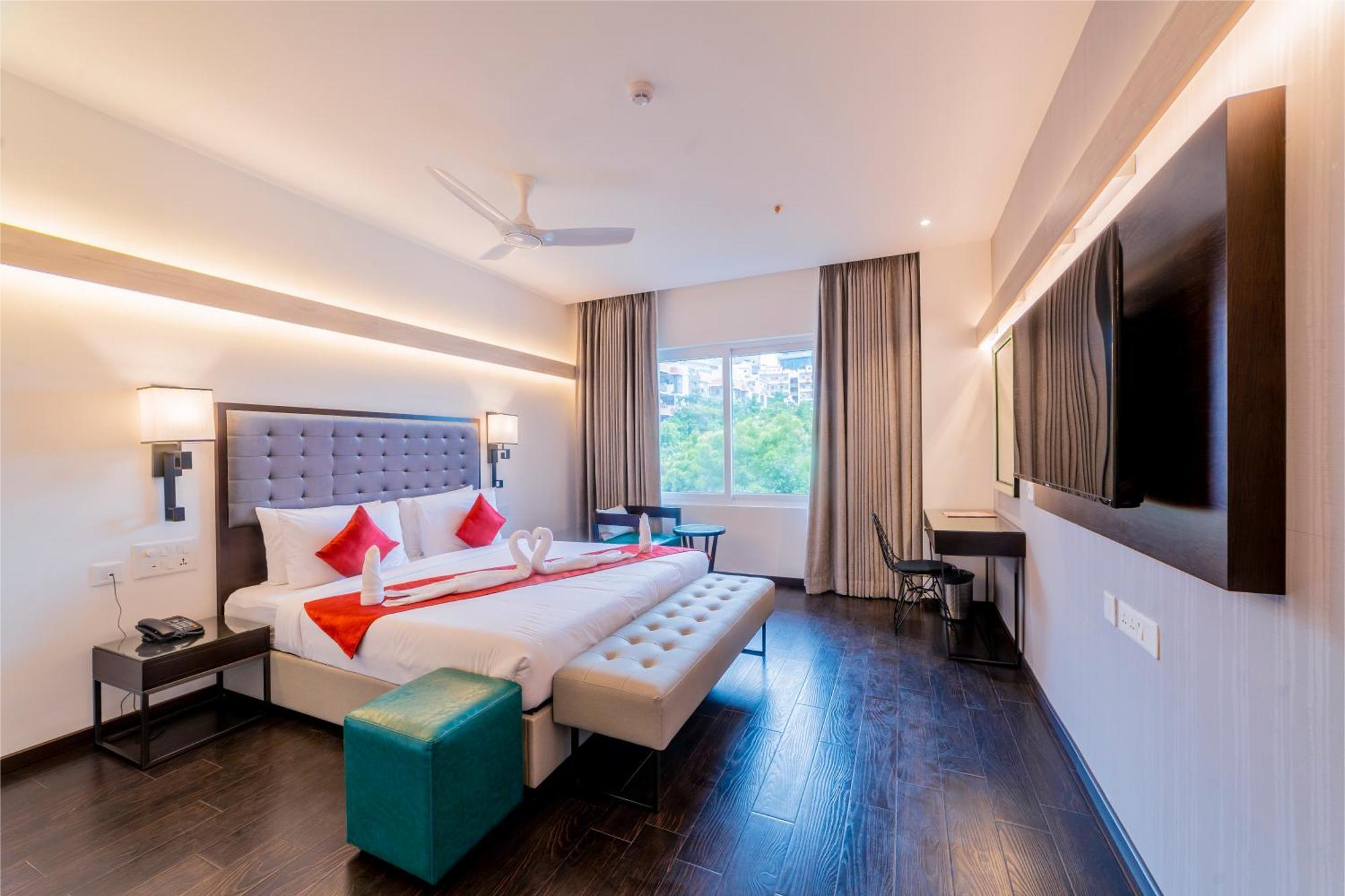 Hotel Deccan Serai Grande, Gachibowli, Hyderabad Bagian luar foto